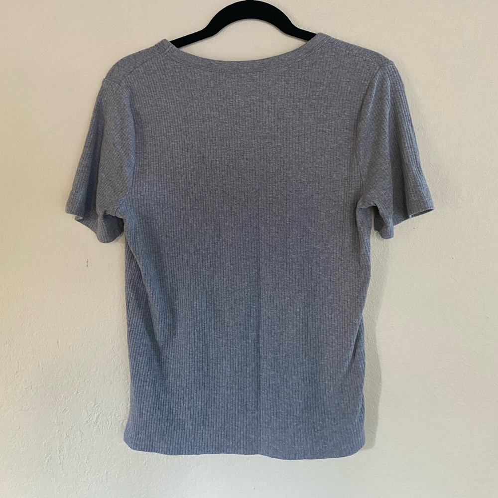 Grey Ribbed Fitted Tee - Picture 2 of 4